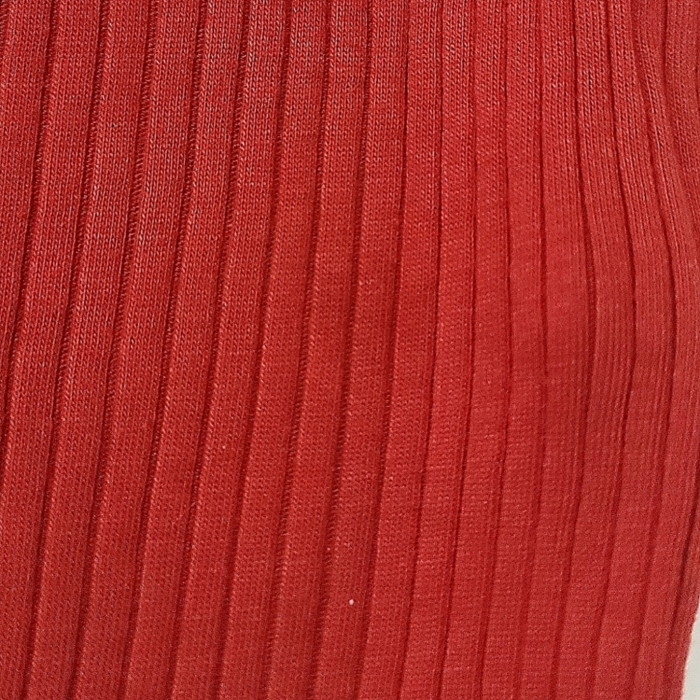 Basic Editions - Red Sleeveless Ripped Top - Picture 3 of 3